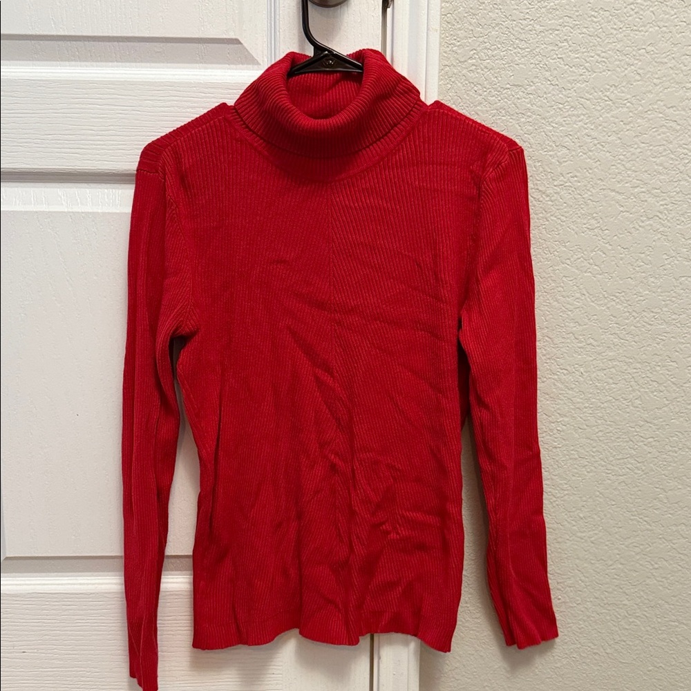 Versona Vibrant Red Turtleneck Sweater